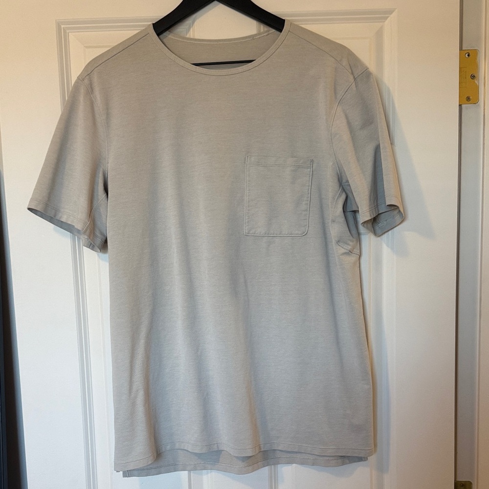 lululemon athletica Light Gray Short Sleeve Pocket Tee